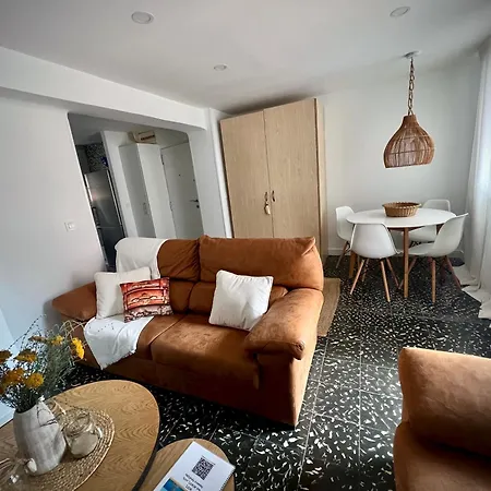 Piso Centrico Y Cerca De La Playa. Apartment *