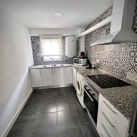 Piso Centrico Y Cerca De La Playa. Apartamento Benidorm