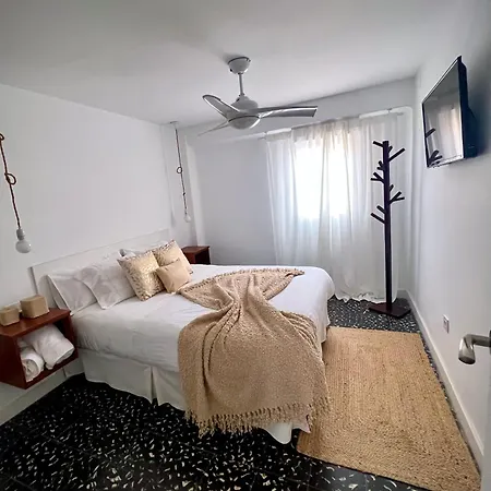 Piso Centrico Y Cerca De La Playa. Apartment *